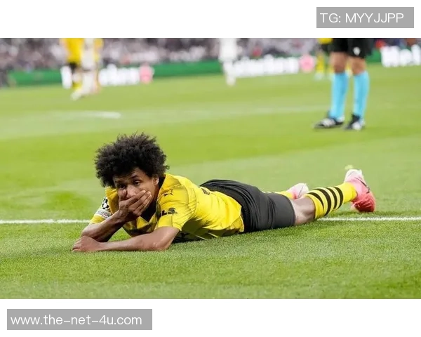 足球明星们的精彩过人技巧与绝妙射门瞬间回顾 足球明星们的精彩过人技巧与绝妙射门瞬间回顾