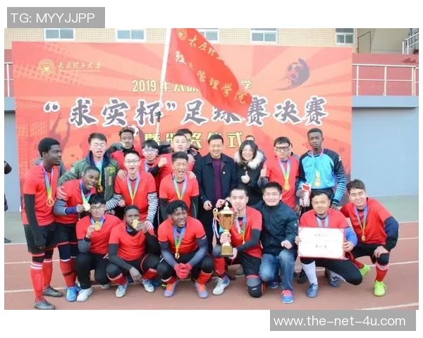 邀请赛点评：成都足球队的团队协作表现